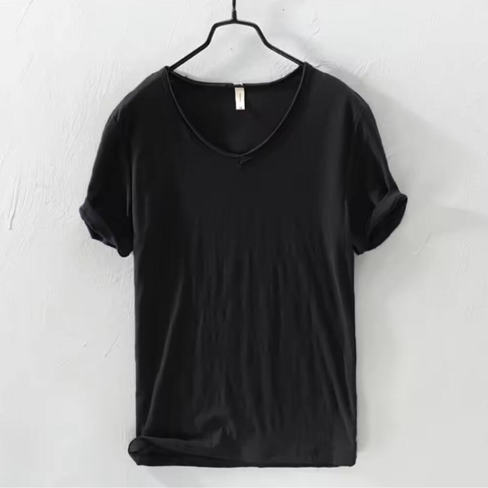 Vila Velha Men’s Slim Fit V-Neck T-Shirt